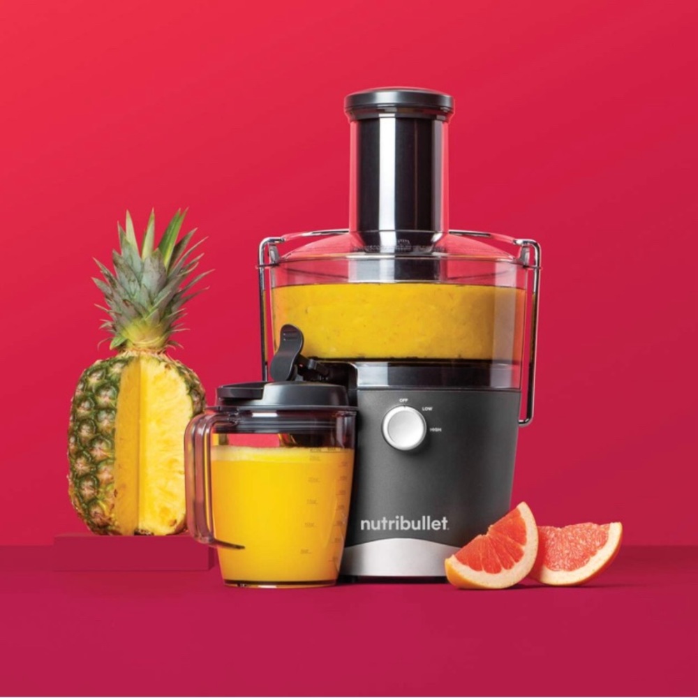 🍎🍊🥬 Like New! NutriBullet Compact Electric Juicer - 800 Watt, 6 Cup